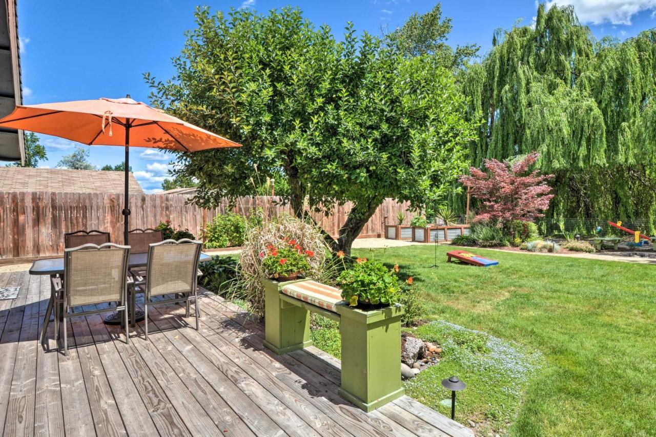 Central Medford Family Retreat With Large Yard! Esterno foto