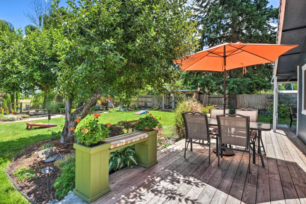 Central Medford Family Retreat With Large Yard! Esterno foto